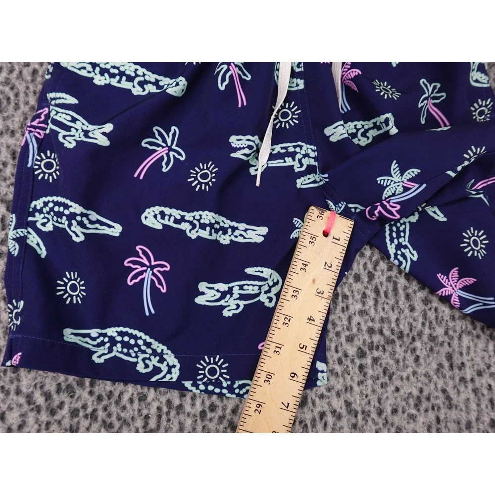chubbies swim trunks